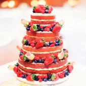 "Голый" торт с цветами и ягодами