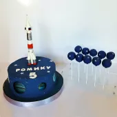 Детский торт с ракетой