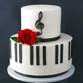 Торт "Пианино с розой"